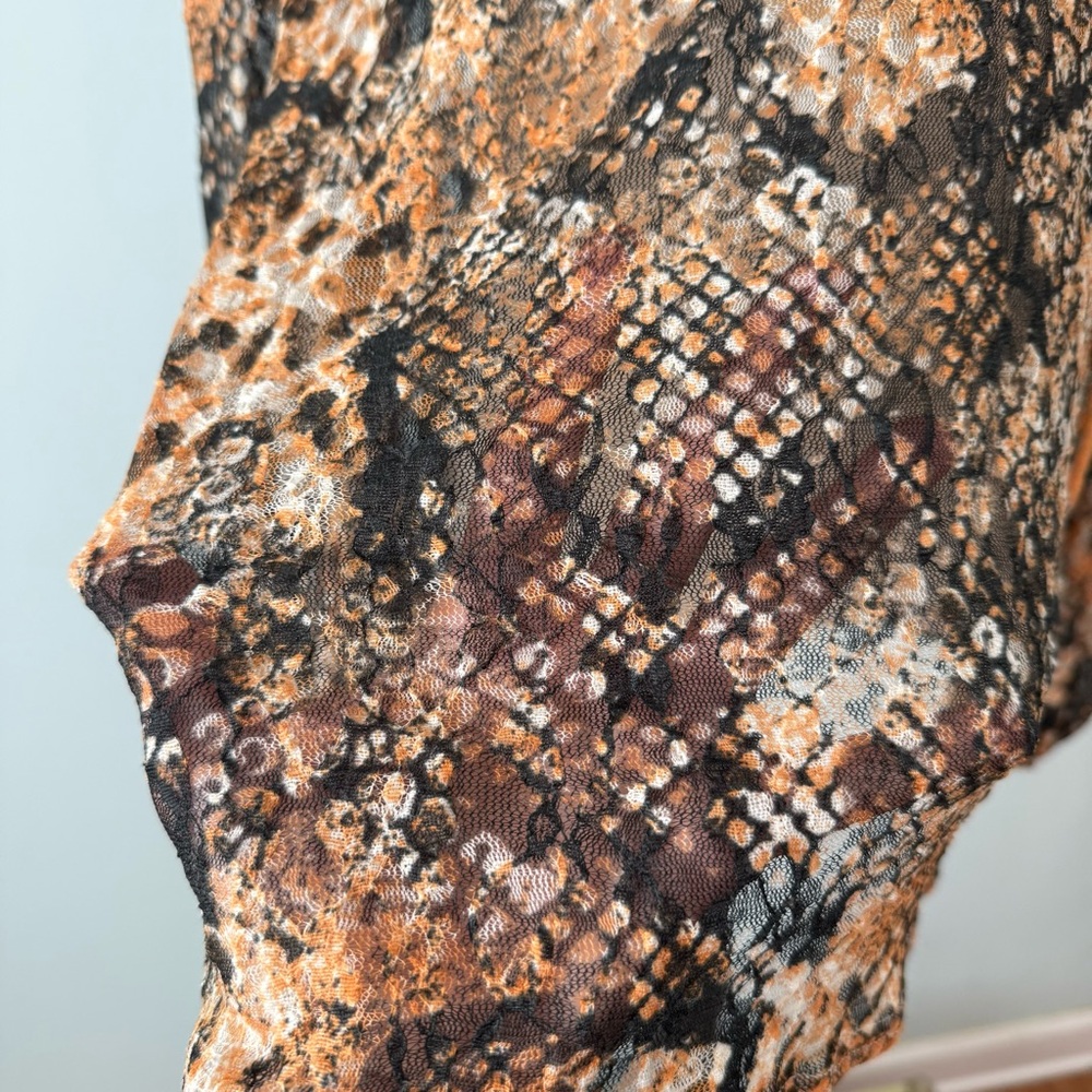 π Free People Sheer Lace Snake Print Oversized Boho Layering Stretch Blouse S - Picture 6 of 13